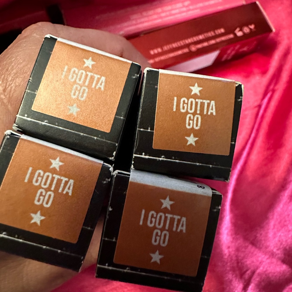 NIB Jeffree Star Limited Edition Velour Liquid Lipstick I GOTTA GO #257